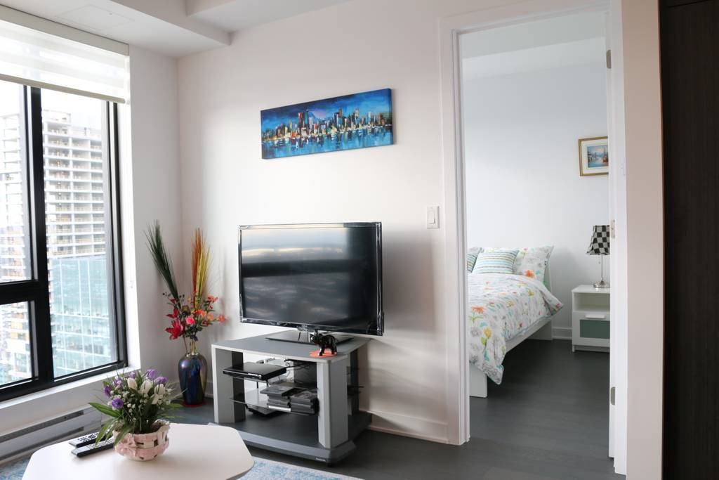 1288 Avenue des Canadiens-de-Montréal - Photo 4 of 18