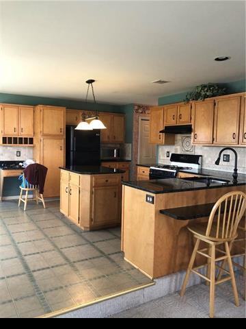 2938 Mallard Ct - Photo 3 of 37