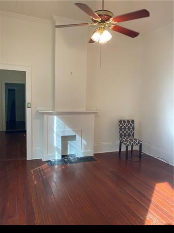 7813 Pearl St - Photo 3 of 9