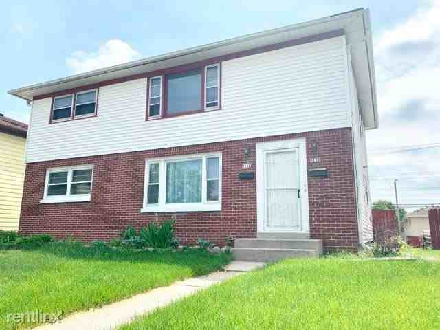 5148 N 77th St - Photo 2 of 29