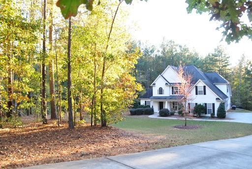 355 Meadows Drive - Photo 2 of 21