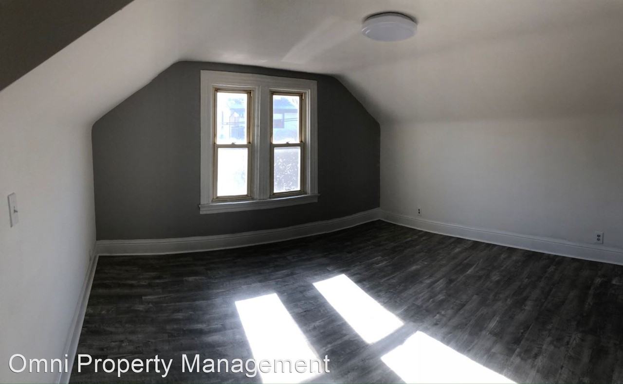 316 Boroview Ave - Photo 2 of 8