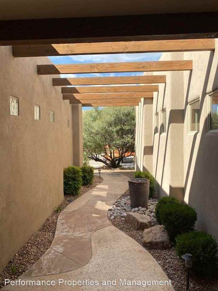 5009 San Adan Ave Nw - Photo 3 of 39