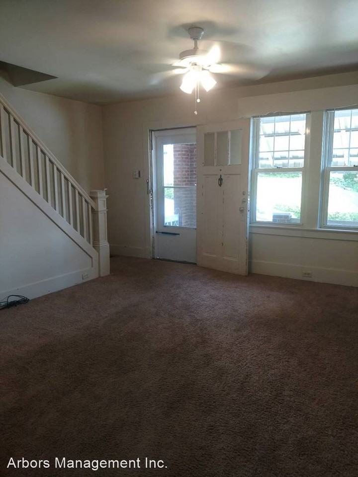 532 Overbrook Blvd - Photo 3 of 11