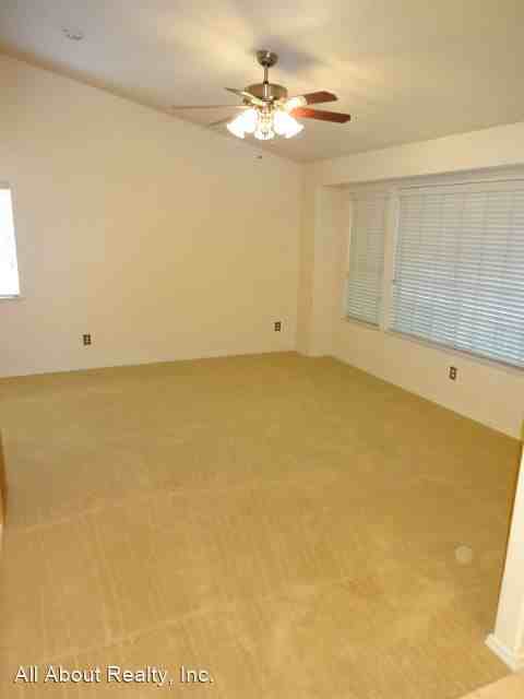 102 Ashcat Ct - Photo 3 of 18