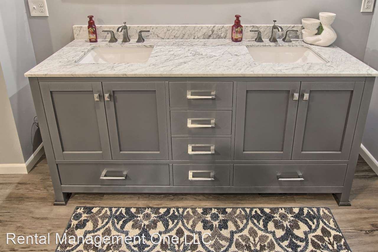 9710 Peninsula Dr - Photo 3 of 11