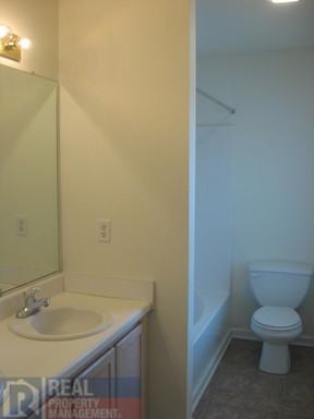 1804 Gordon St - Photo 3 of 11