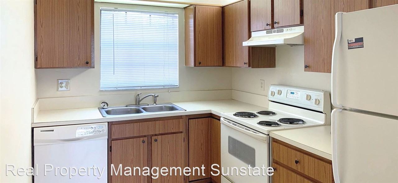 321 Olivewood Pl - Photo 3 of 27