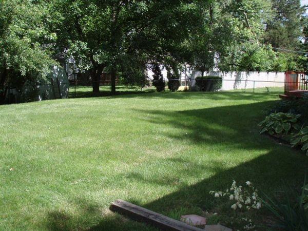 3245 Rio Vista St - Photo 3 of 19