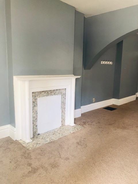 646-648 Carpenter St - Photo 2 of 10