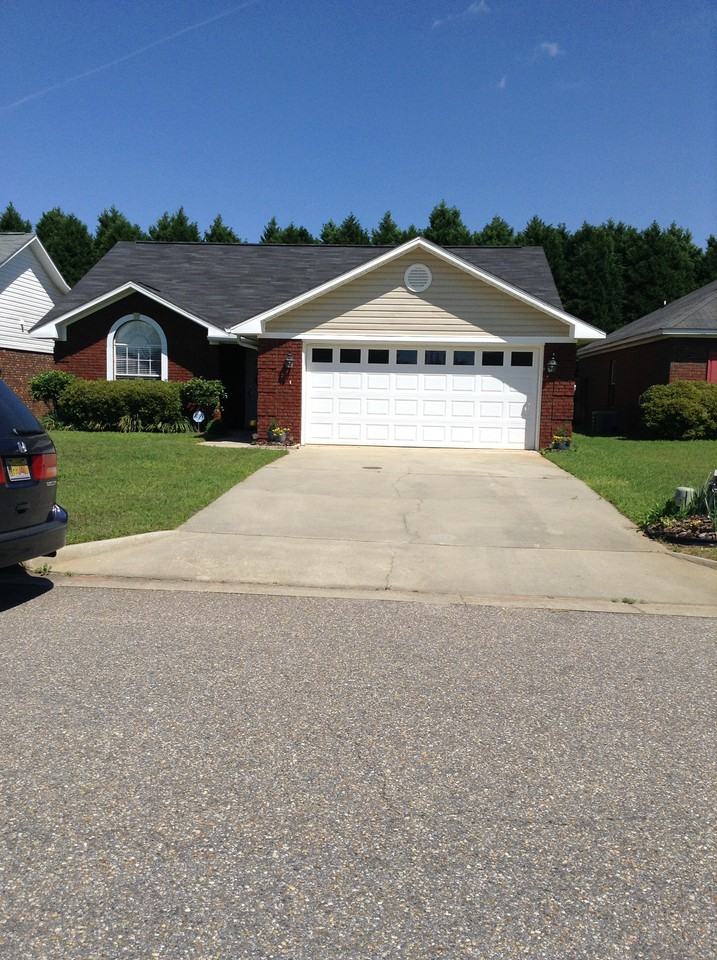 258 Windsor Garden Dr - Photo 2 of 21