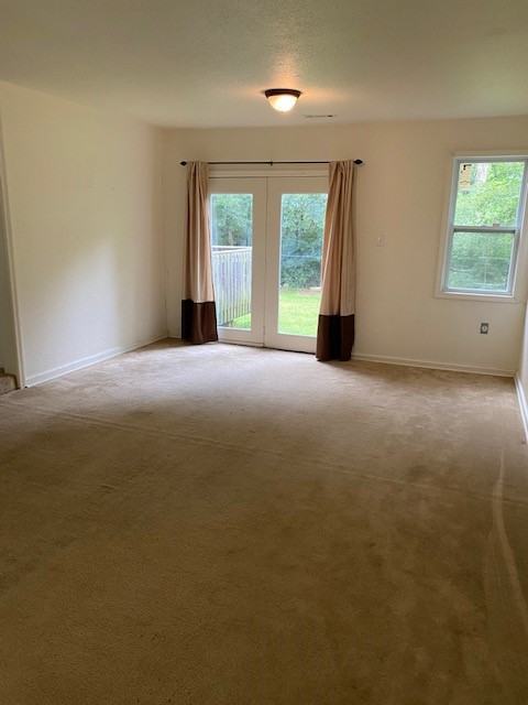 1224 Se 28th St - Photo 3 of 8