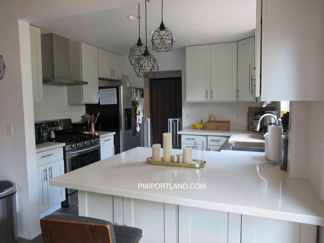 412 Ne Roselawn St - Photo 3 of 10