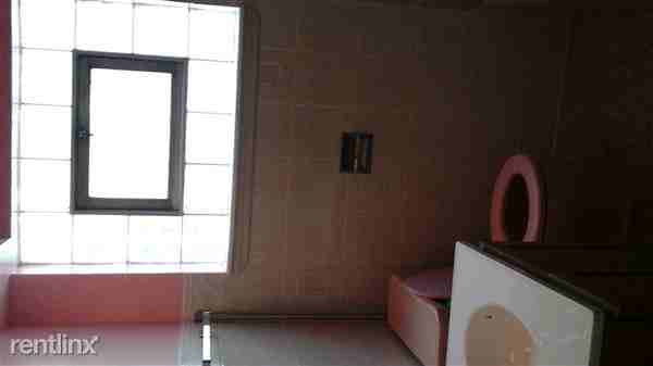 7231 S California Ave - Photo 2 of 6