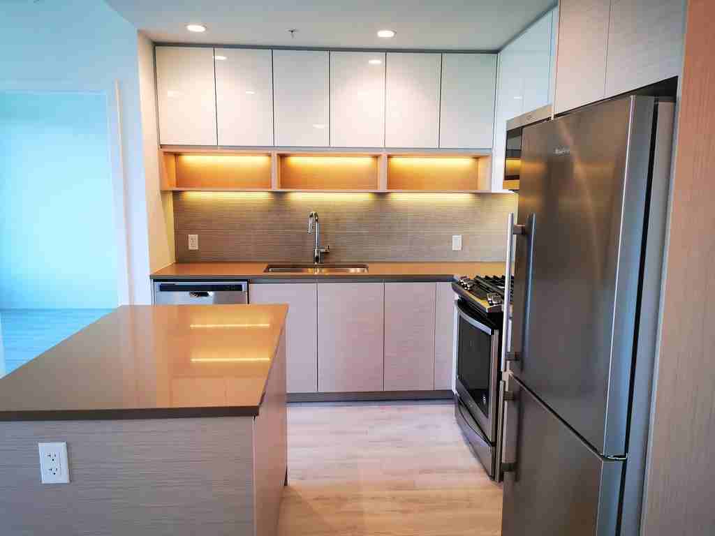 8850 University Crescent - Photo 2 of 50