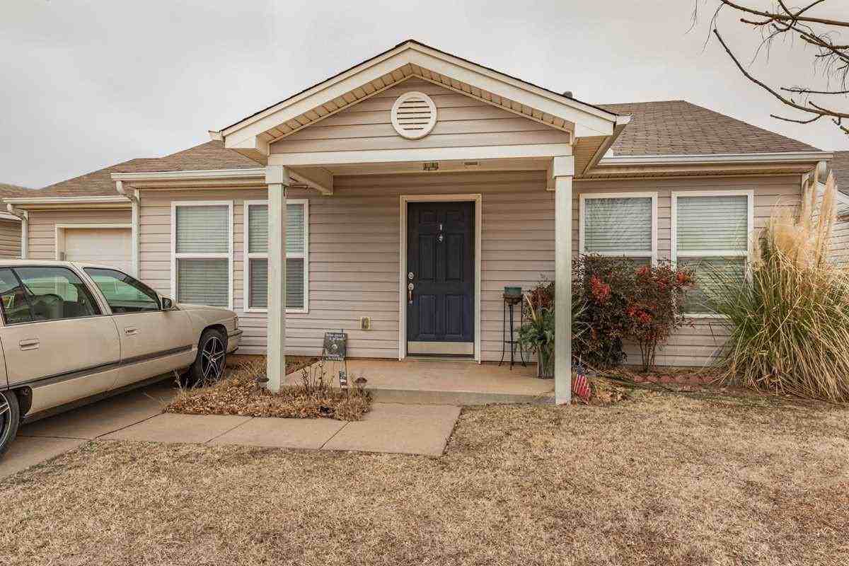 1825 Nw 146th St - Photo 2 of 12