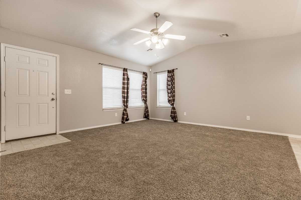 1825 Nw 146th St - Photo 3 of 12