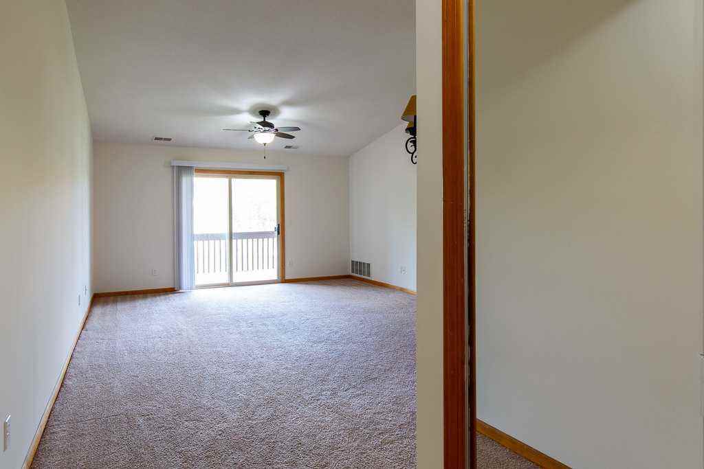 45842 Prairiegrass Ct #7 - Photo 3 of 16