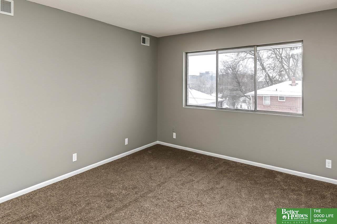 4621 4621 Wakeley Street 6 - Photo 3 of 11