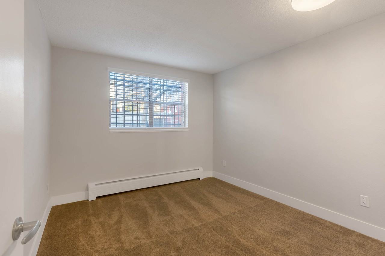 10 South Penn - Photo 7 of 15