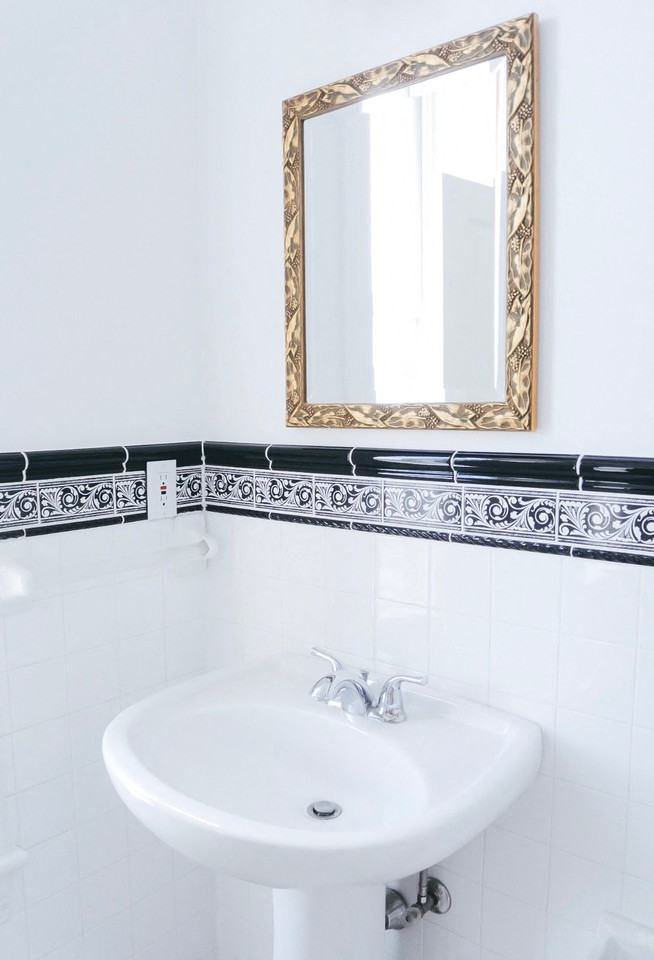 2 King St N Apartments in Downtown Waterloo, Waterloo, ON N2J 2W7 Zumper