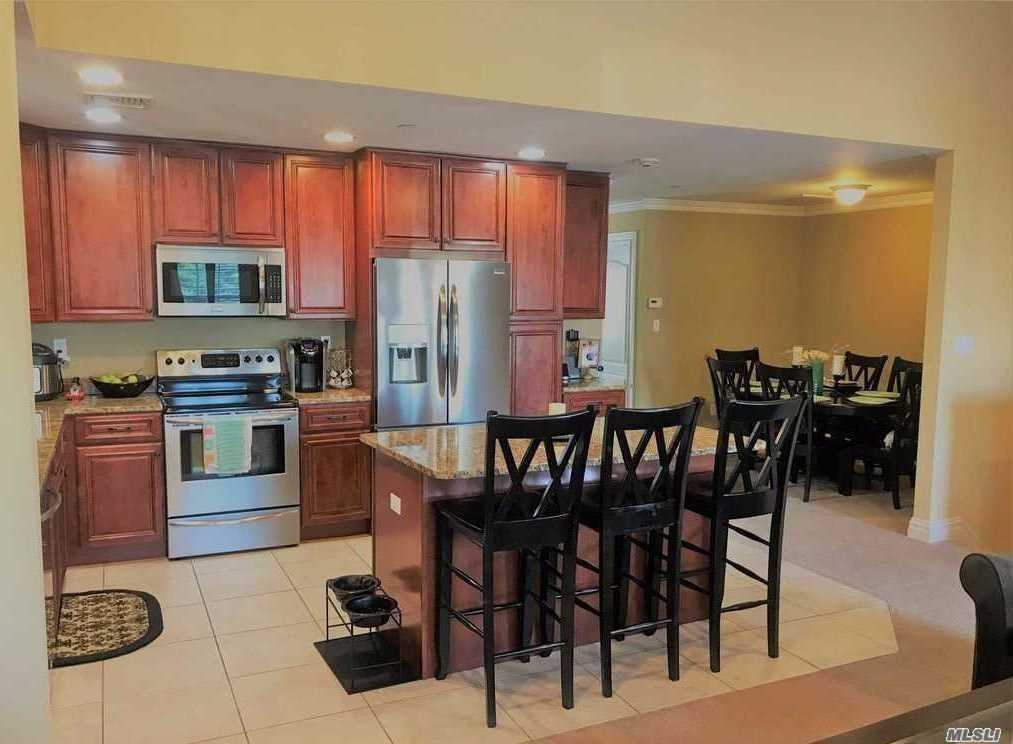 12 Della Dr - Photo 2 of 11