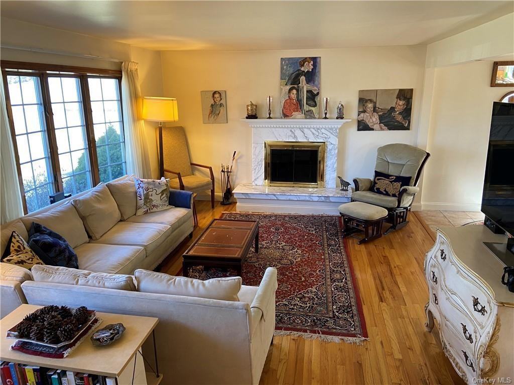 181 Sky Top Dr - Photo 3 of 24