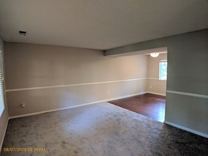 7892 Cross Pike Dr - Photo 3 of 14
