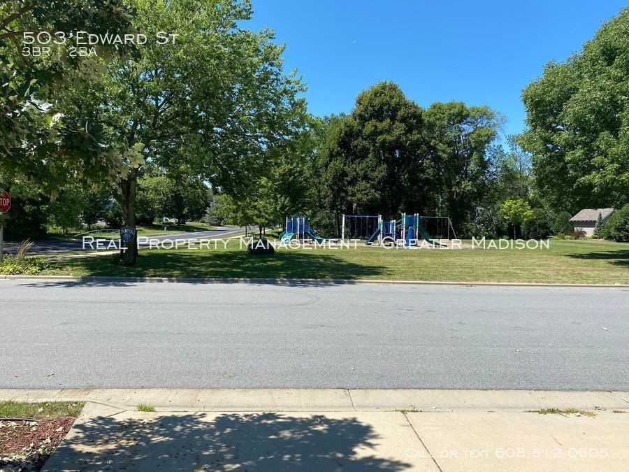 503 Edward St - Photo 3 of 18