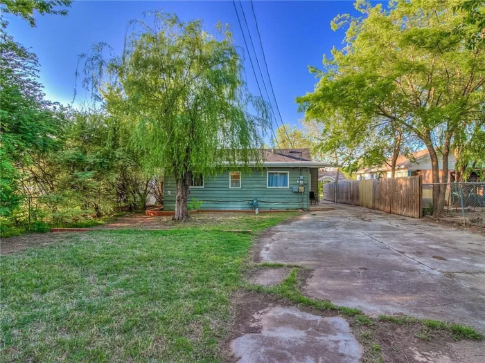 1428 Nw 45th St - Photo 2 of 19