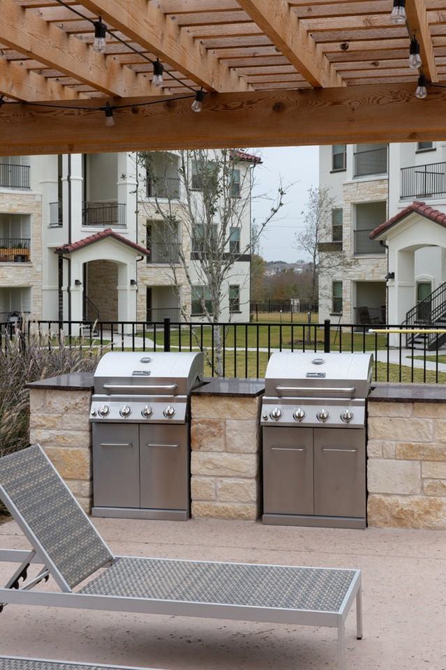 Oxford at Santa Clara - Photo 3 of 50