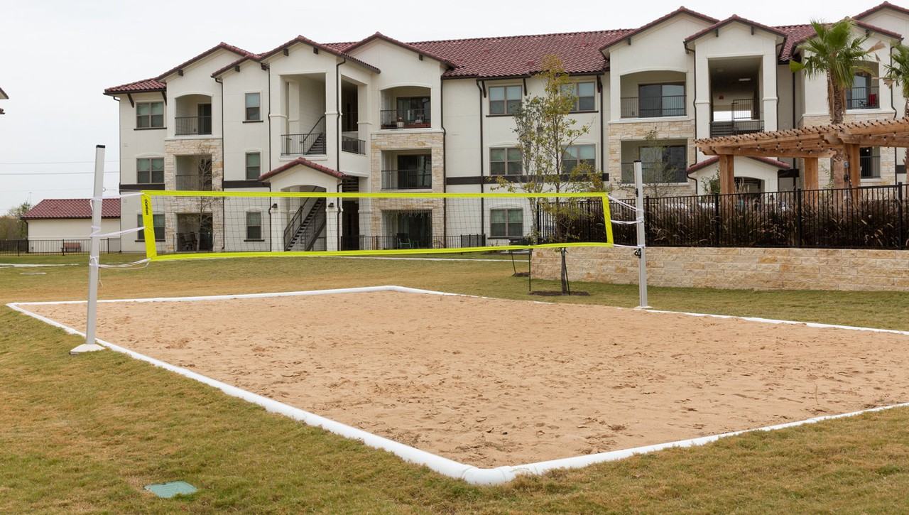 Oxford at Santa Clara - Photo 5 of 50