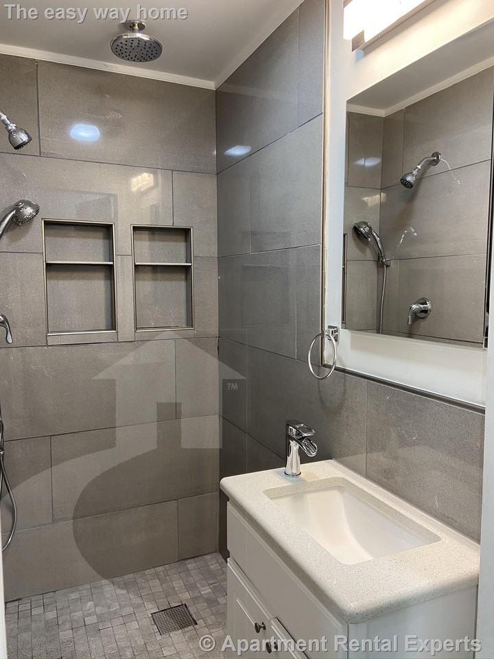 252 Windsor St #3 - Photo 5 of 21