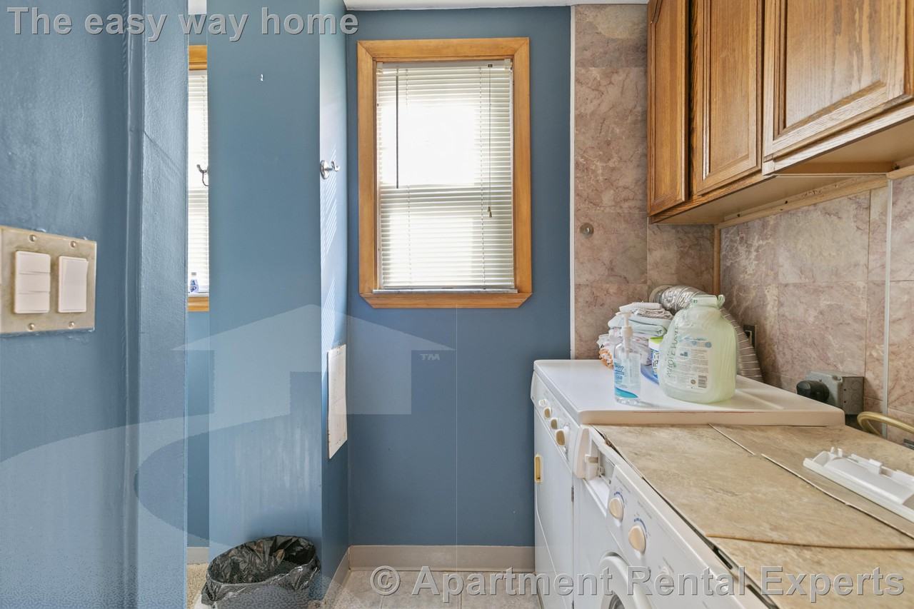 32 William St #1 - Photo 6 of 17