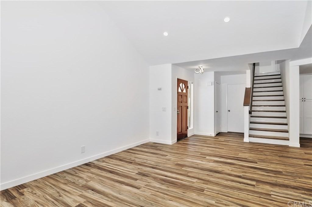 24596 Camden Ct - Photo 3 of 21