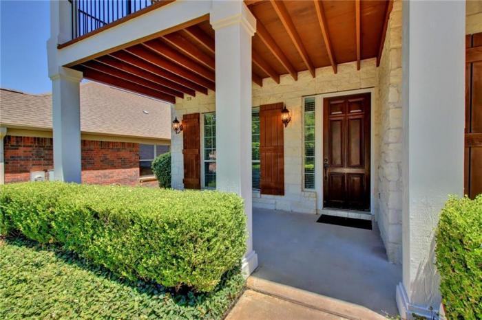 1549 Homewood Cir - Photo 3 of 28