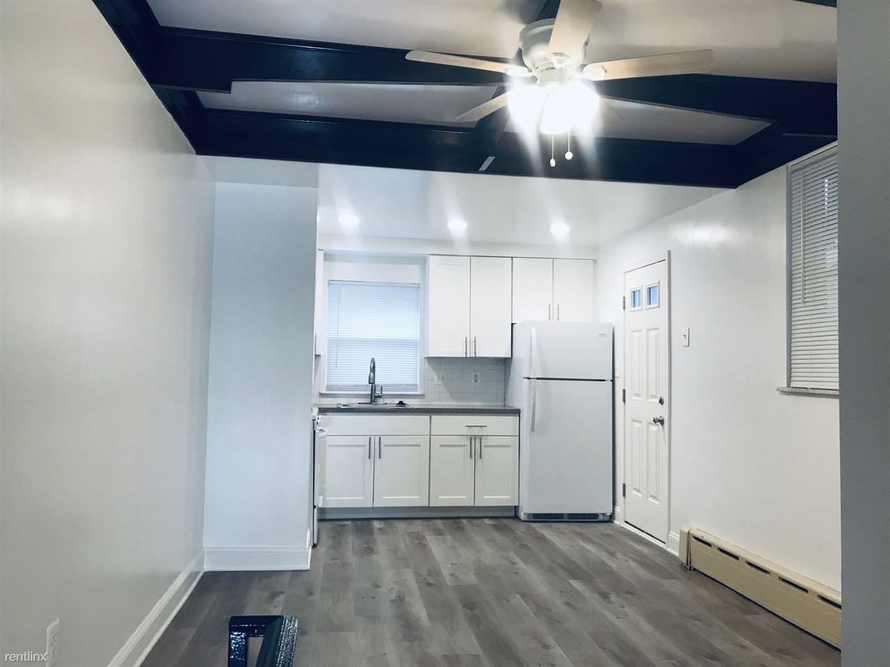 2640 S 6th St - Photo 3 of 21