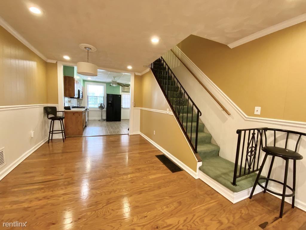 2509 Christian St - Photo 3 of 49