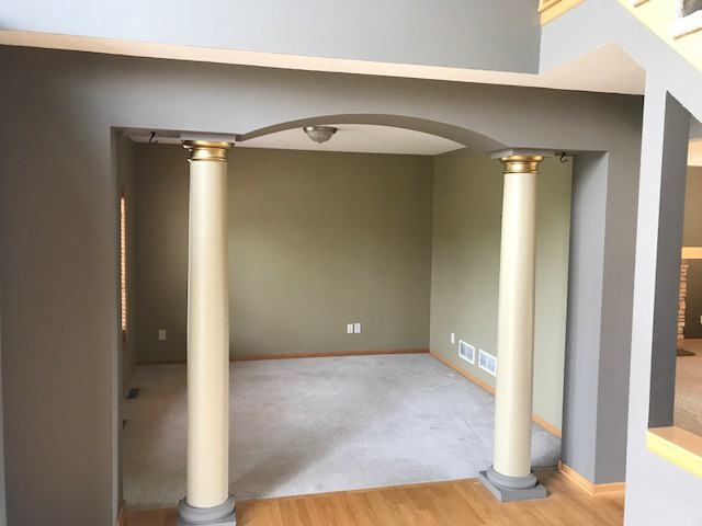 2740 118th Ct Ne - Photo 3 of 10
