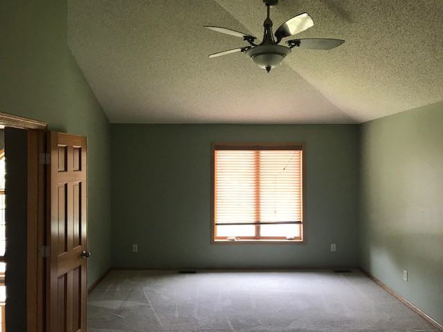 2740 118th Ct Ne - Photo 7 of 10