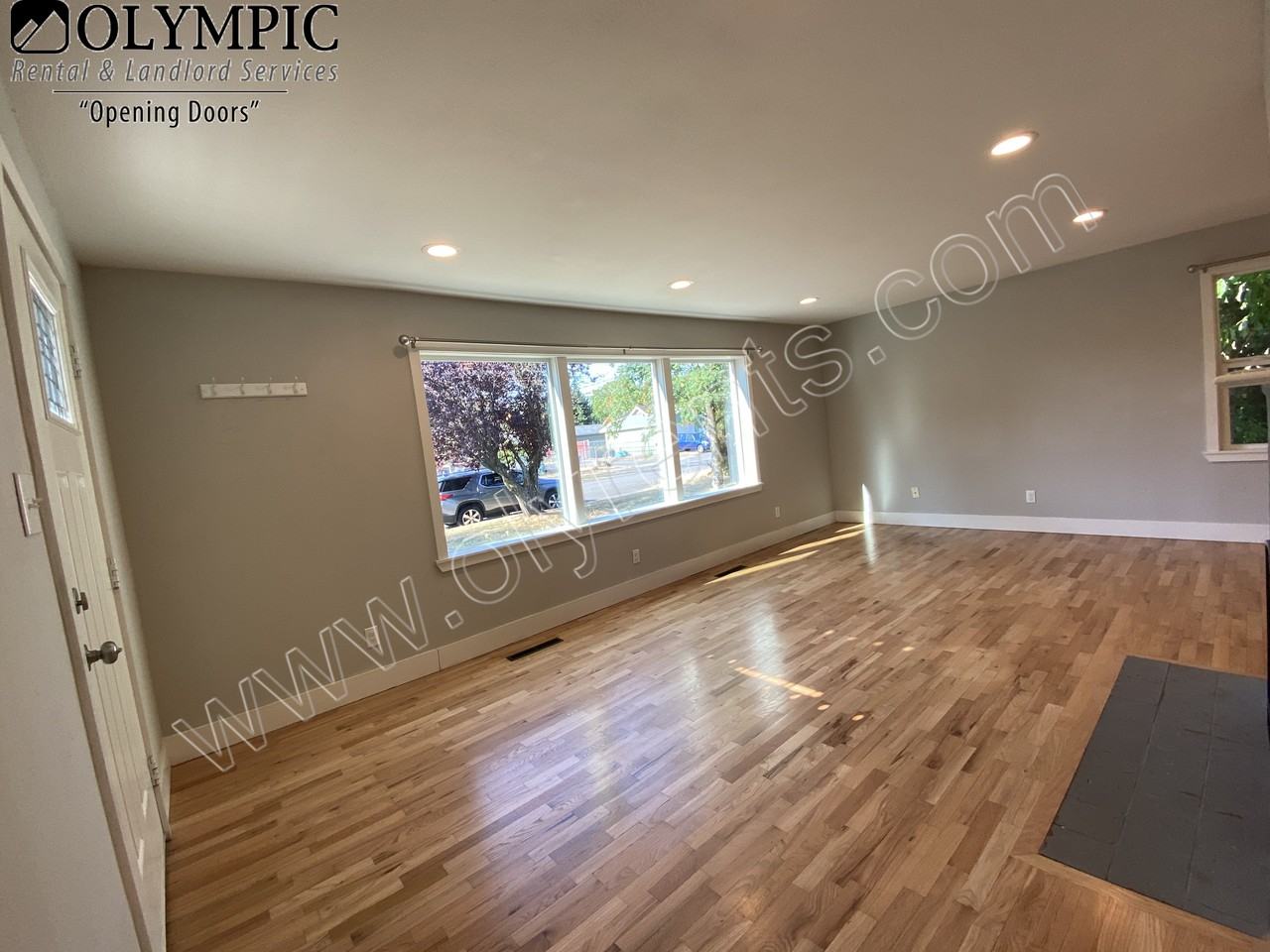 1005 S 35th St - Photo 2 of 9