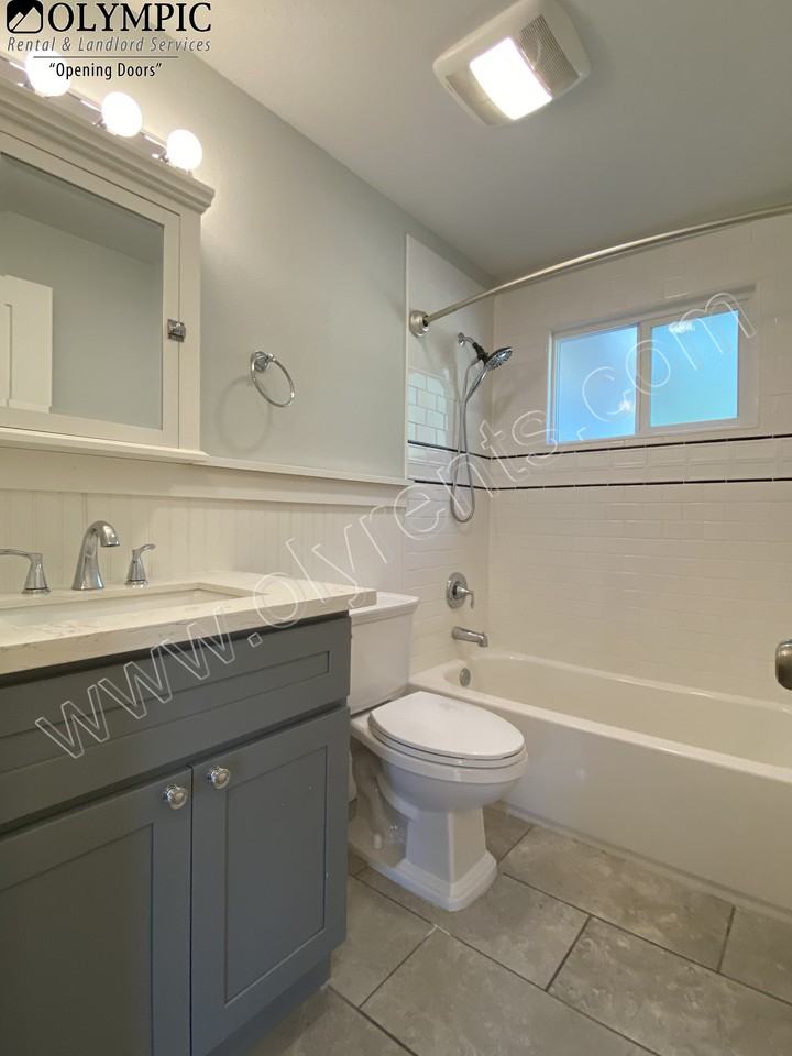 1005 S 35th St - Photo 7 of 11