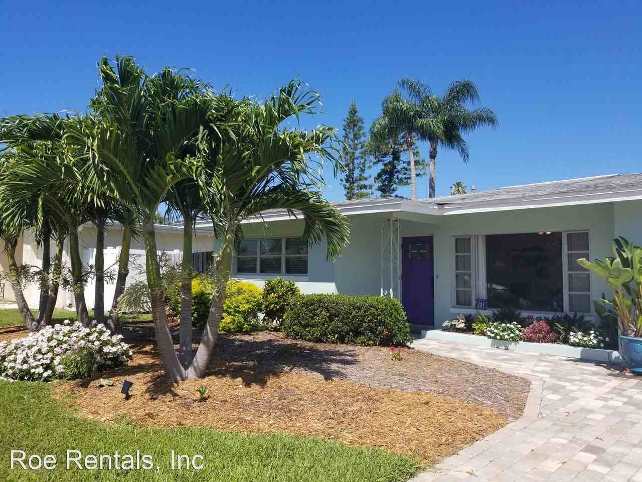 304 160th Ter - Photo 2 of 50