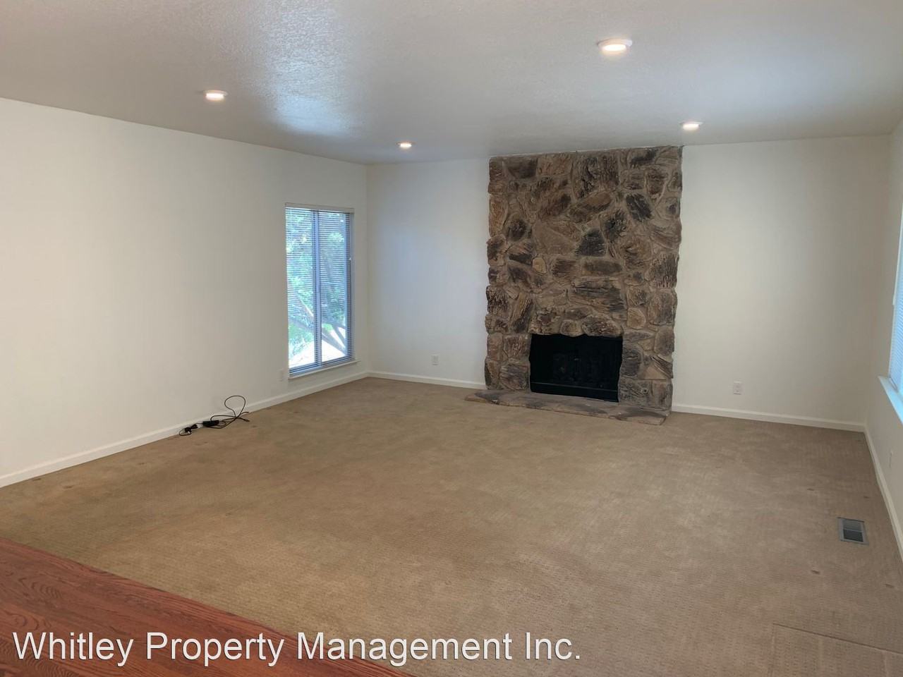 2626 Monte Cresta Dr - Photo 3 of 19