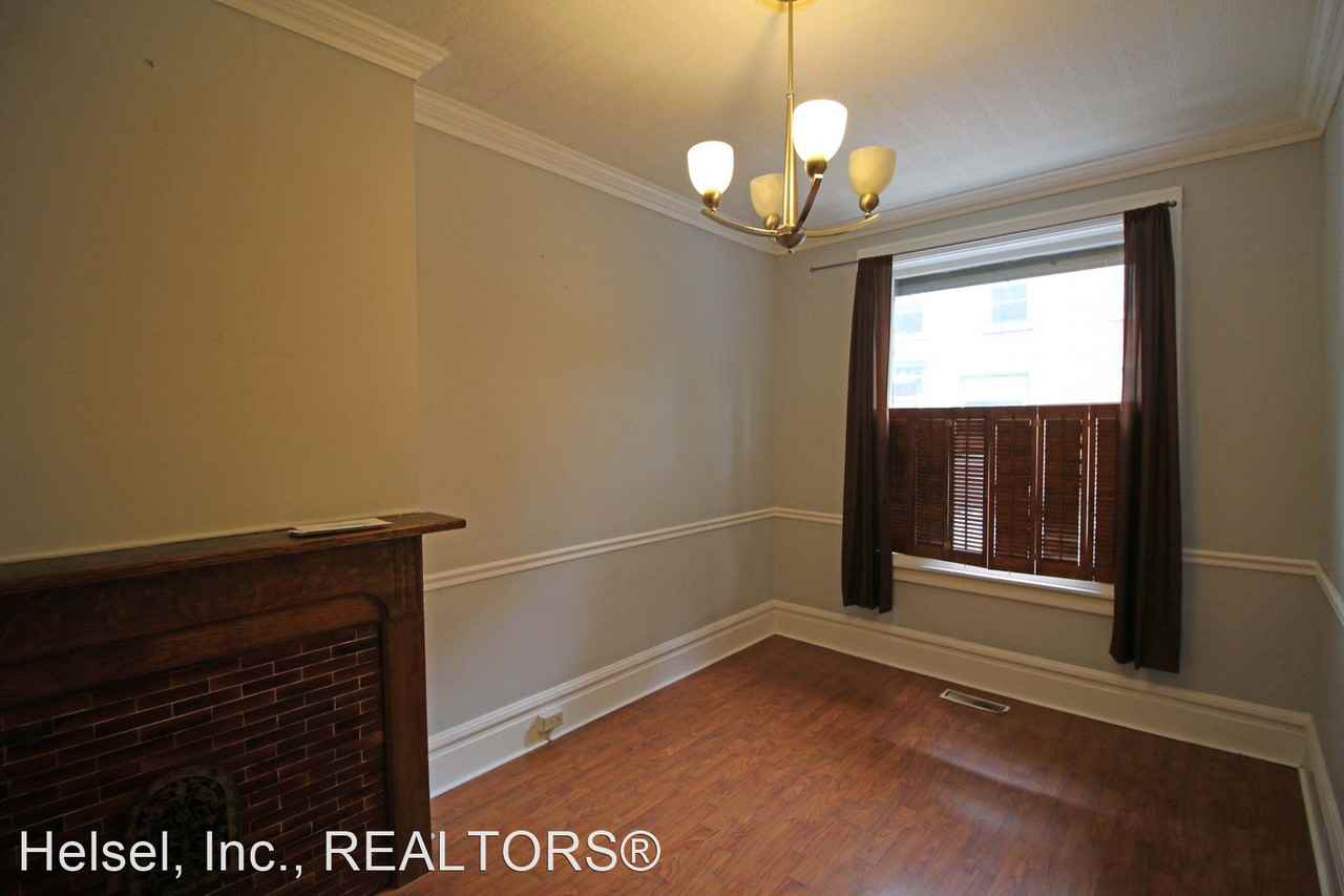 1502 Penn St - Photo 3 of 25