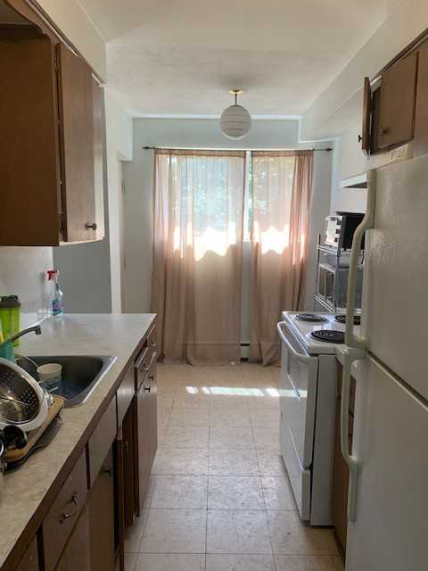 654 Silverbirch - Photo 2 of 8