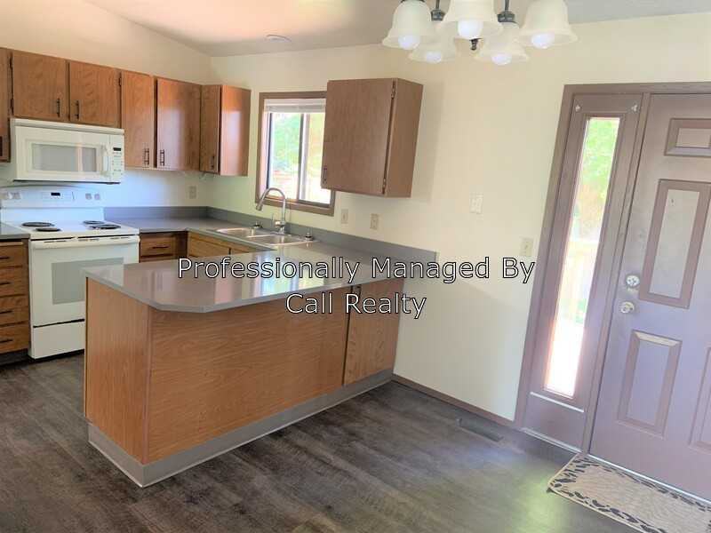 1306 N Van Marter Rd - Photo 2 of 19