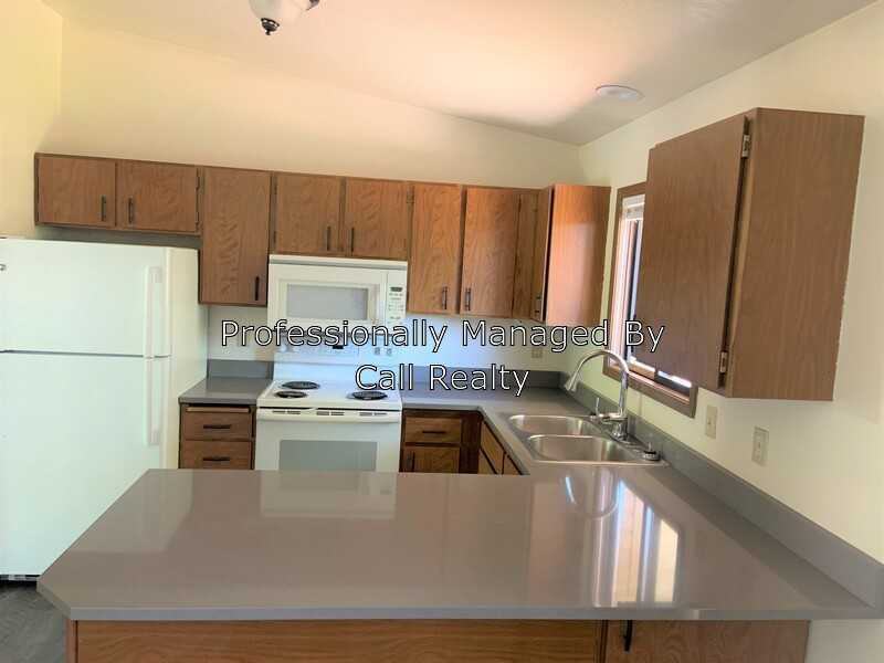 1306 N Van Marter Rd - Photo 3 of 19