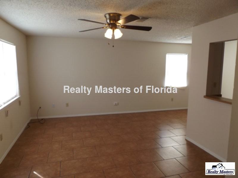 1157 Belden Ln - Photo 2 of 17