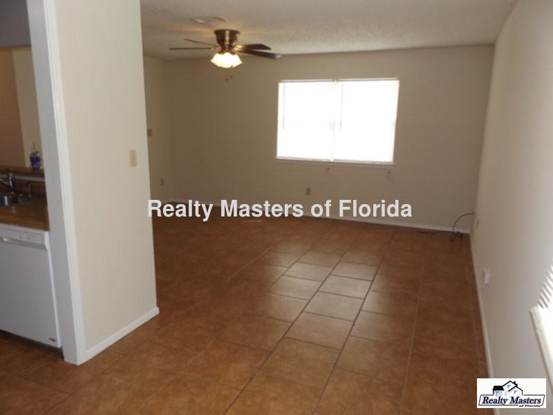1157 Belden Ln - Photo 3 of 17